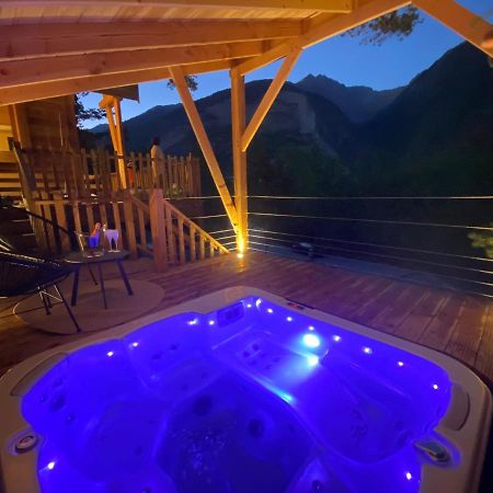 Chalet L'Empreinte Saint-Étienne-de-Tinée Zewnętrze zdjęcie